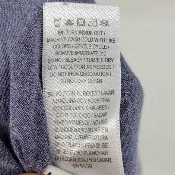 Women’s Gaiam Grey Shirt “ Less Mondays More Yoga ” Size S - Picture 11 of 11